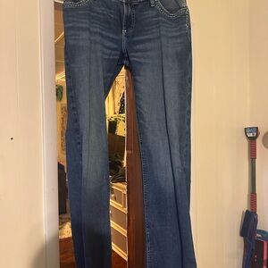 Wrangler Women's Straight Leg Blue Jeans